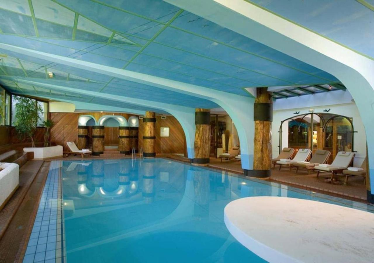 Residence Le Domaine Du Jardin Alpin - Courchevel 1850 المظهر الخارجي الصورة